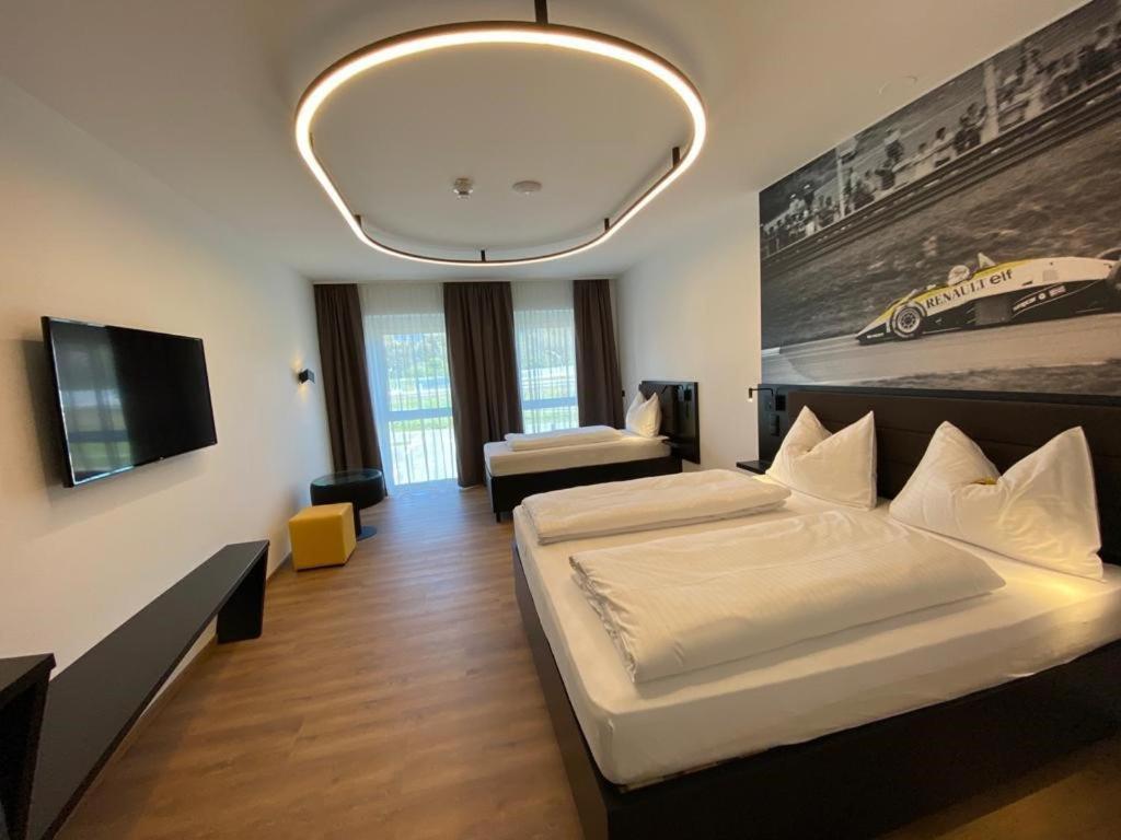 Ringrast Das Erlebnishotel Beim Red Bull Ring Spielberg Bei Knittelfeld Eksteriør billede
